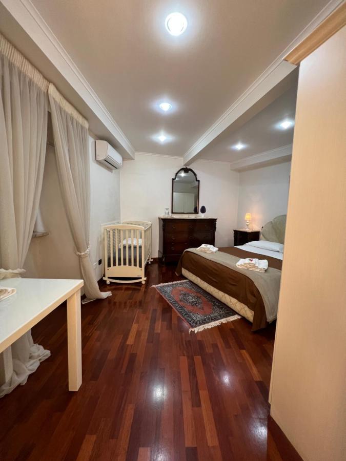 Casa Vacanze Maridy Naples Luaran gambar