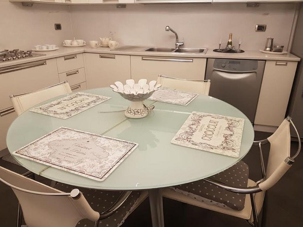 Casa Vacanze Maridy Naples Luaran gambar